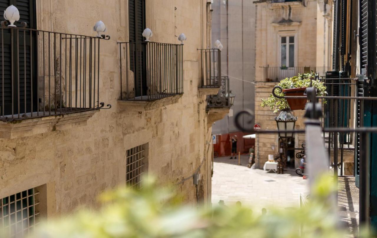 Palazzo Della Contessa - Suites & Breakfast レッチェ エクステリア 写真